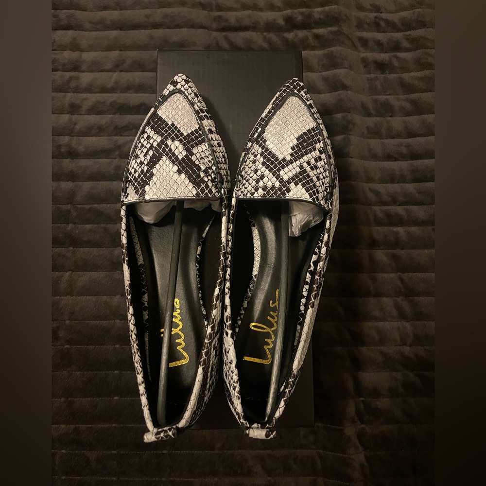 Lulu’s Emmy Natural Snake Pointed Loafers
